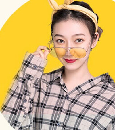 Summer 2021 new Korean version loose top V-neck scheming collarbone design sense niche striped short-sleeved T-shirt women - 红色/S